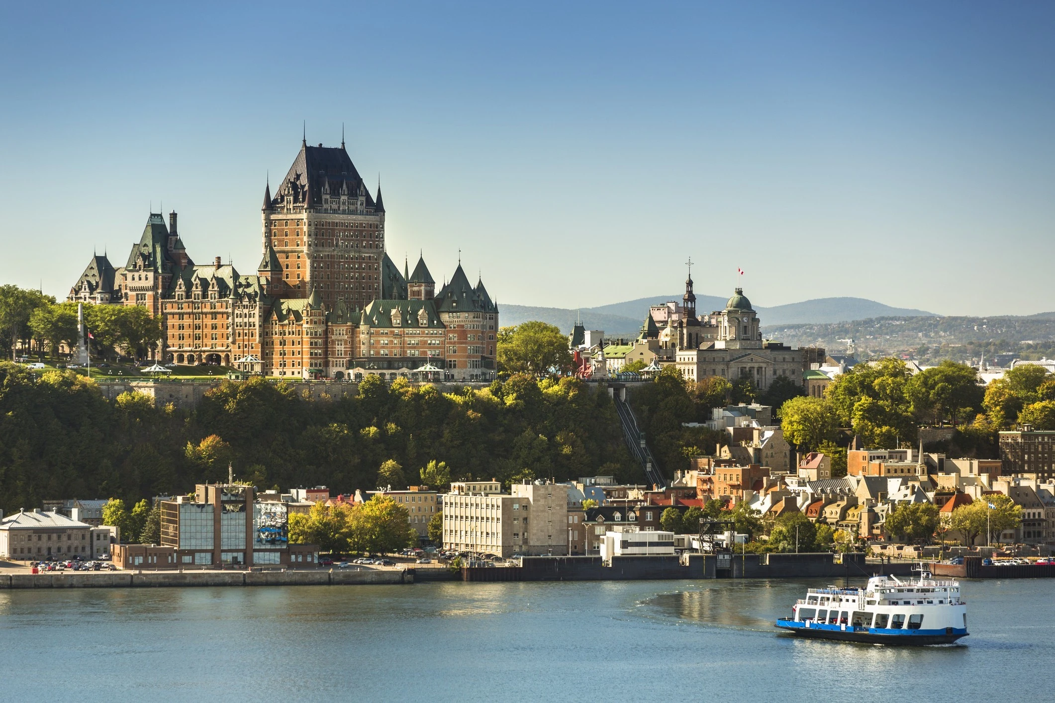 Moving from Ontario to Quebec: Everything You Need to Know