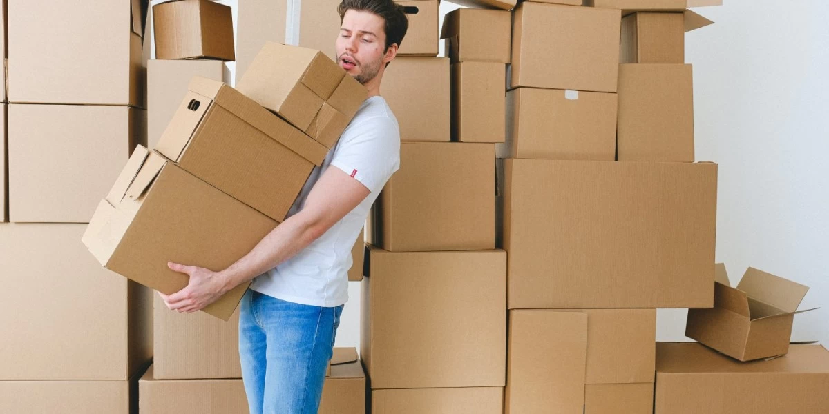 Where to Find Free Moving Boxes For Your Move in Canada?