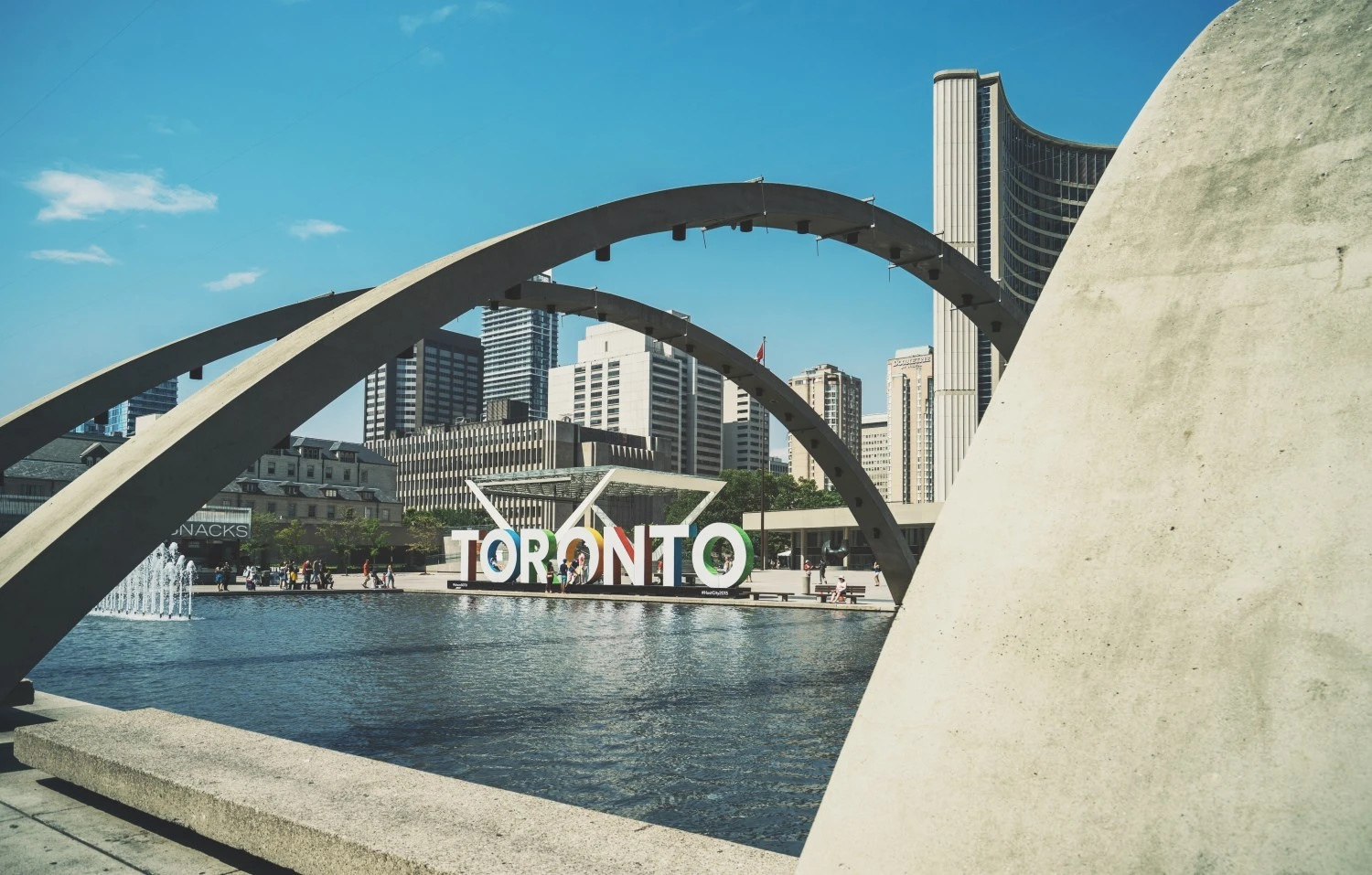 Moving from Montreal to Toronto | Everything You Need to Know