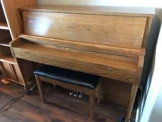 Baldwin piano