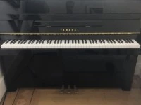 Yamaha C108 Piano