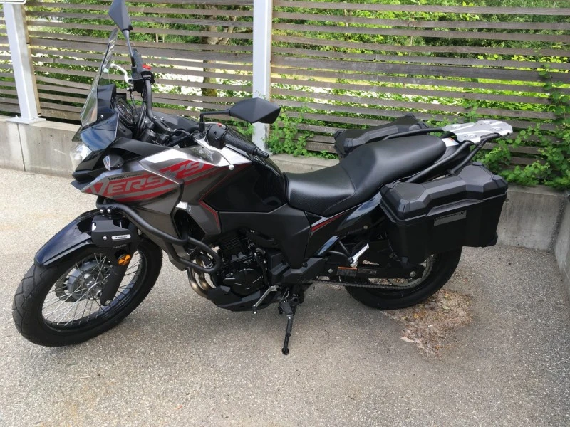 Motorcycle Kawasaki Verseys 300-x