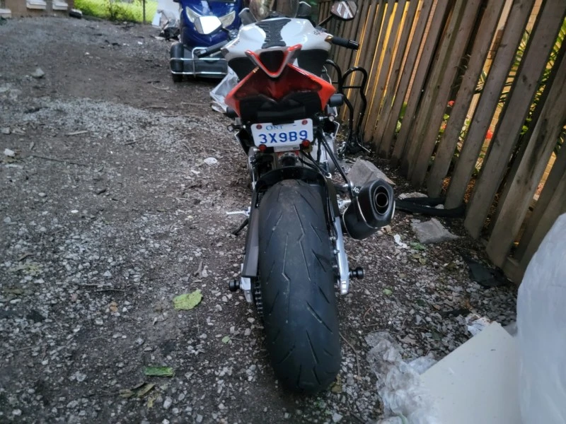 Motorcycle Aprilia rs 660
