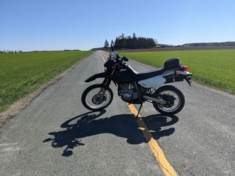 Motorcycle Suzuki DR650