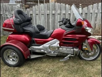 Motorcycle Honda GL 1800 with trike kit