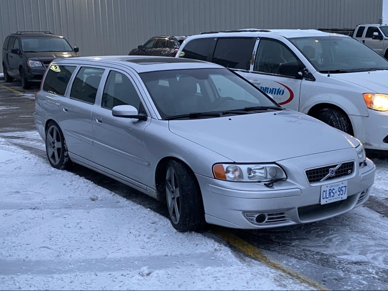 Volvo V70 R