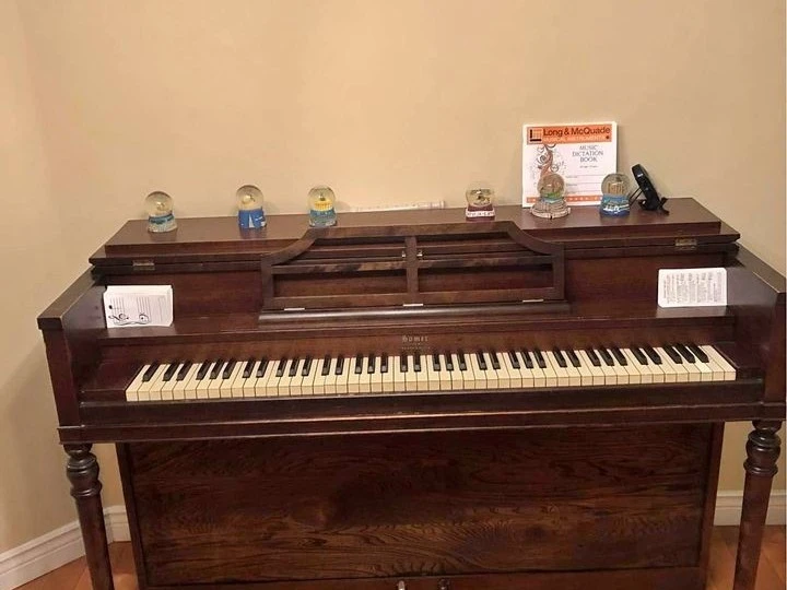 Spinet Piano made by Mason & Risch