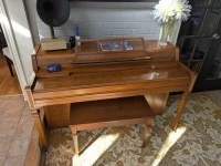 Yamaha b2 piano