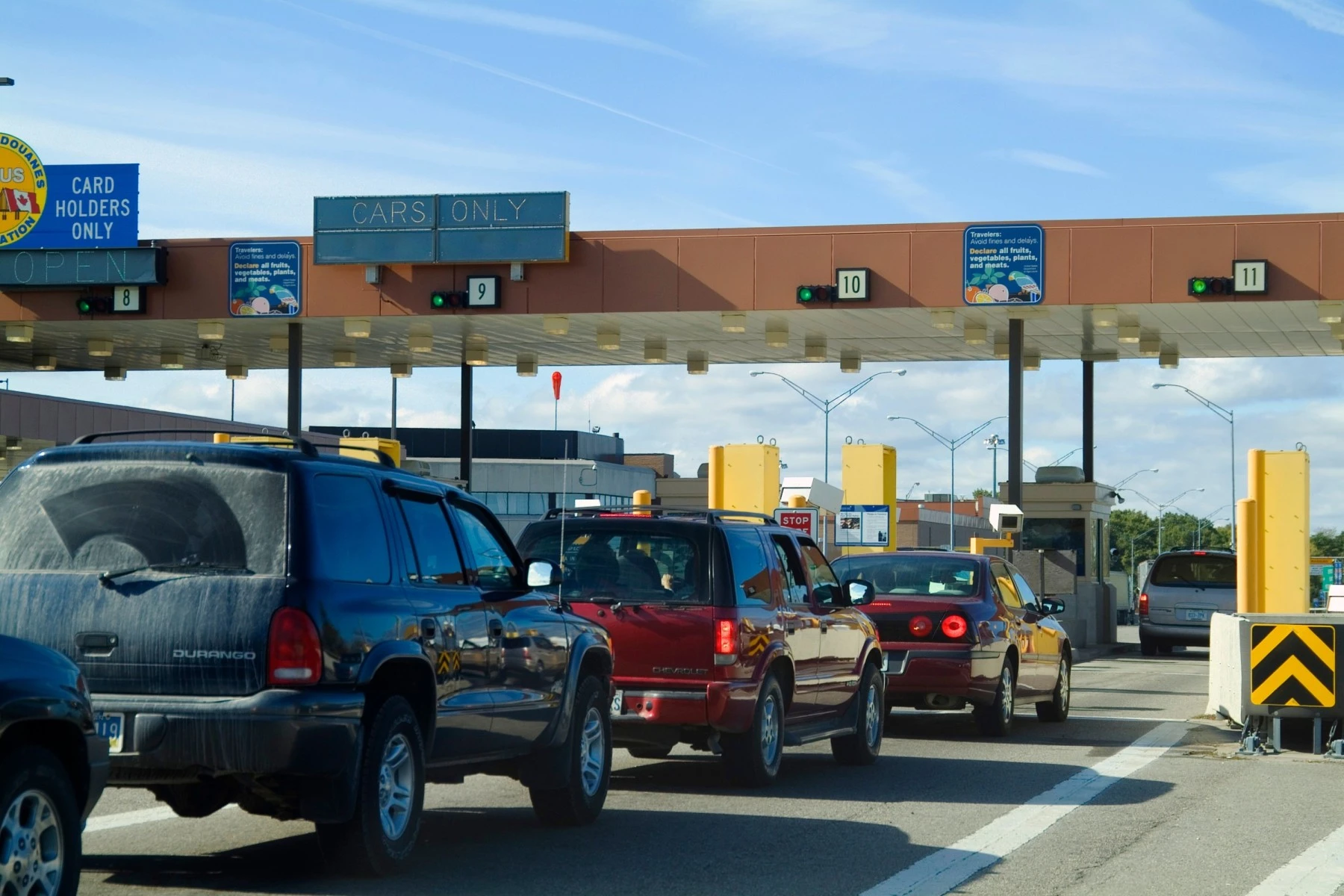 Immigrating from US into Canada